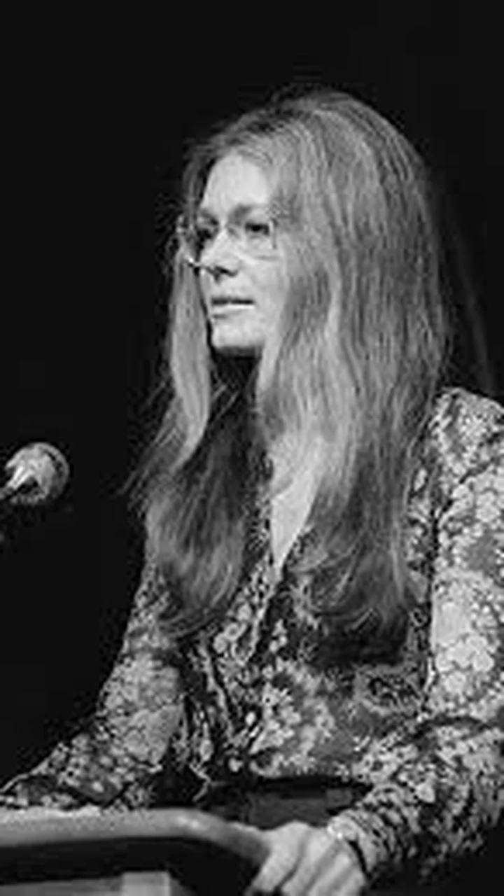 Gloria Steinem, ícone do feminismo e cofundadora da revista 'Ms.', morre aos 92 anos