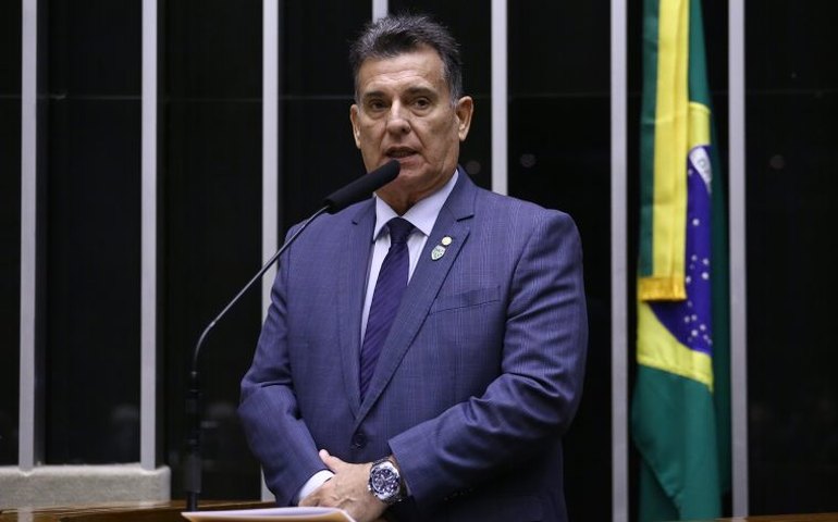 Comissão aprova acesso de cidadão a informações sobre imóveis públicos