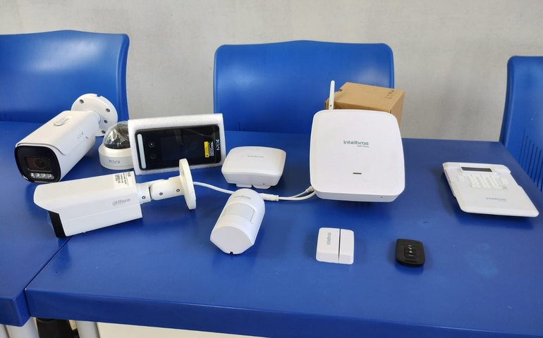 Escolas de Coruripe começam a receber sistema eletrônico de segurança