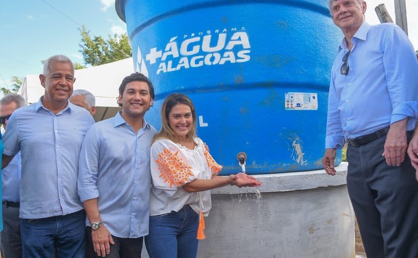 Rodrigo Valença participa de entrega de poços artesianos em São José da Laje