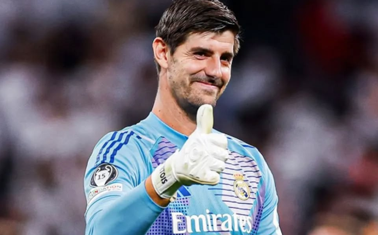 Courtois, aos 33 anos, renova contrato com o Real Madrid por mais uma temporada