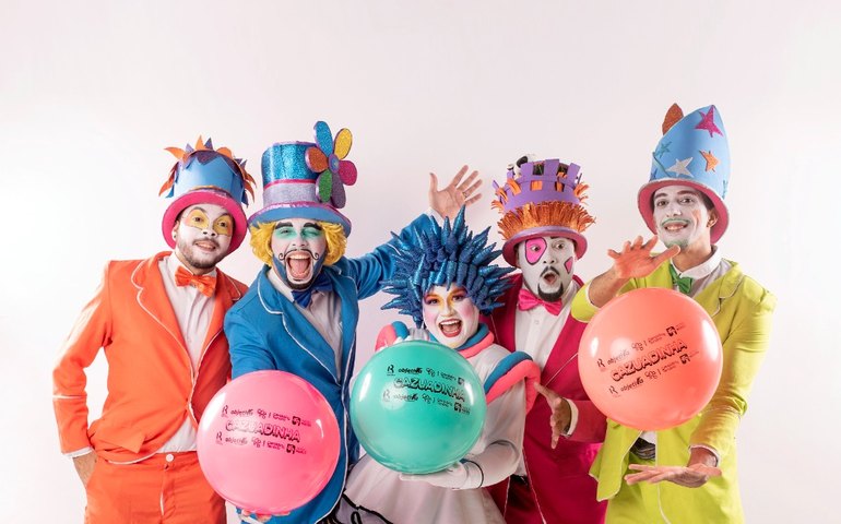 Cazuadinha estreia novo show com apresentação gratuita na 10ª Bienal