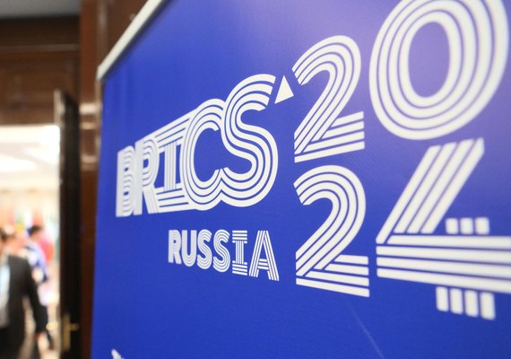 Brasil torna Banco do BRICS parceiro do G20, refletindo prestígio do banco no mundo, diz Moscou