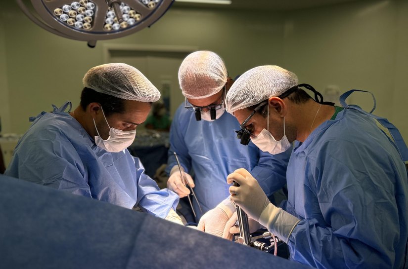 Paciente de 63 anos celebra recuperação, após transplante hepático no Hospital do Coração Alagoano