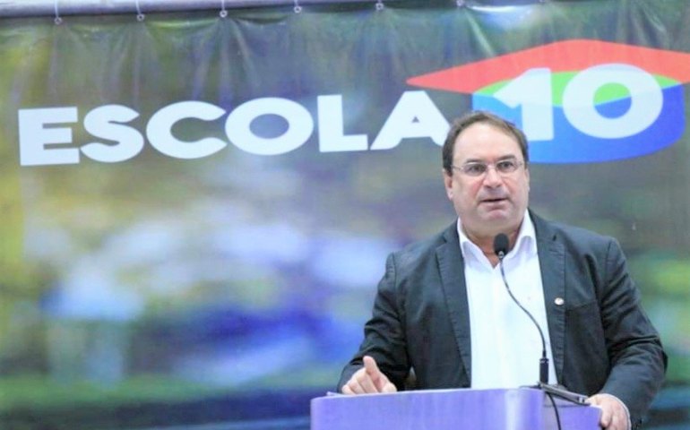 Programa instituído por Luciano Barbosa ajuda Alagoas a conquistar Prêmio Darcy Ribeiro de Educação