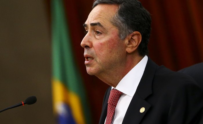 O presidente do Tribunal Superior Eleitoral (TSE), Luís Roberto Barroso