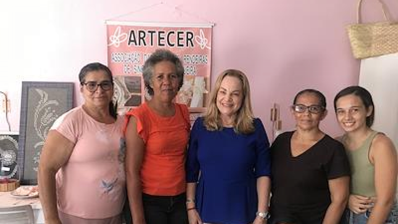 Secretária de Relações Federativas e Internacionais visita artesãos do Alagoas Feita à Mão