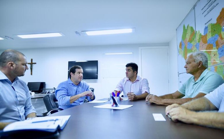 Seinfra e BRK Ambiental discutem melhorias no serviço de abastecimento d’água no estado