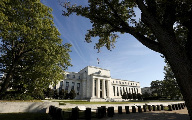 Aumento significativo em demissões seria sinal de recessão nos EUA, diz Goolsbee, do Fed