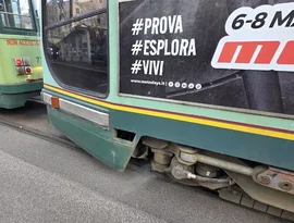 Batida entre dois bondes em Roma deixa ao menos 10 feridos