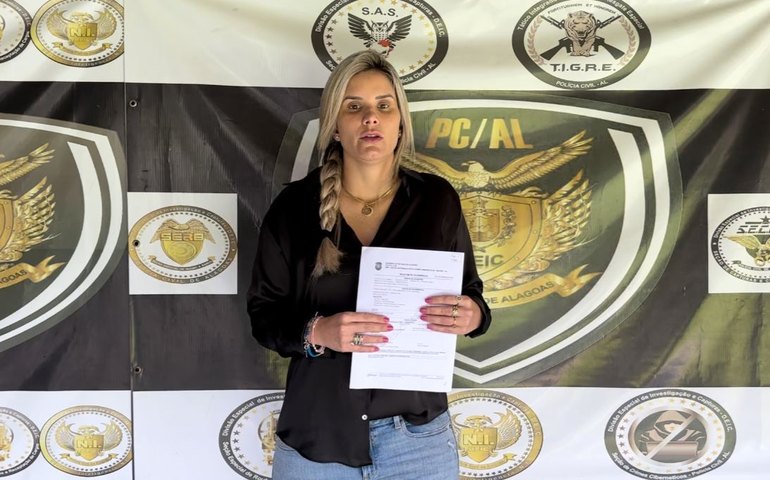 Prefeita Ceci Lima, de Atalaia, é ameaçada por telefone