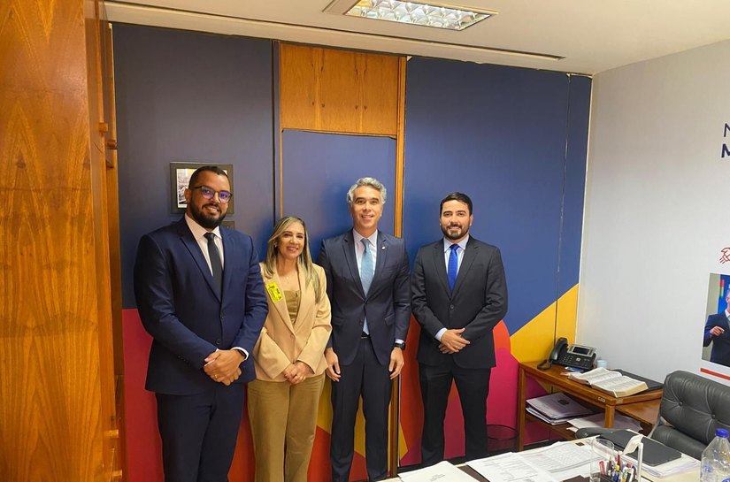 Rafael Brito recebe lideranças em Brasília durante a Marcha dos Prefeitos