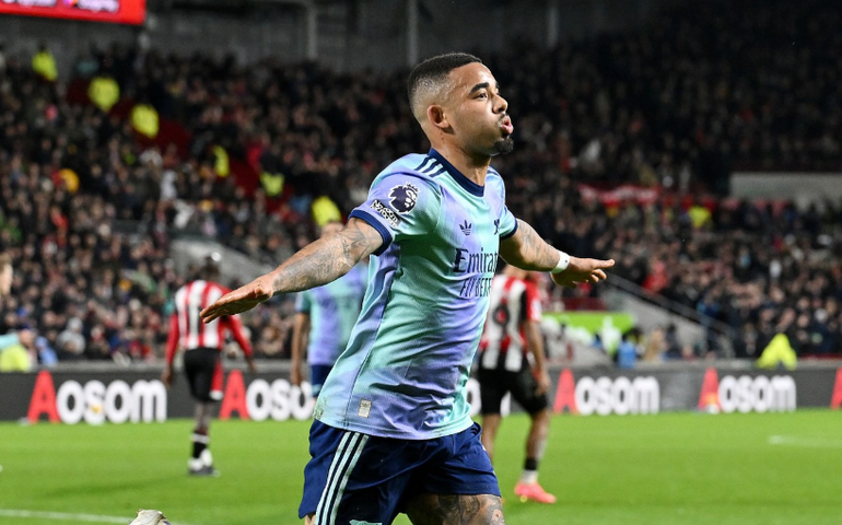 Gabriel Jesus treina na Academia de Futebol e agita torcida do Palmeiras às vésperas do Mundial