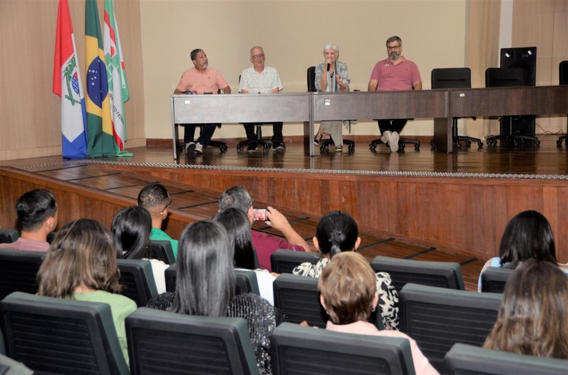 Em seminário, Alagoas formaliza adesão ao Programa Saúde na Escola para o biênio 2025-2026