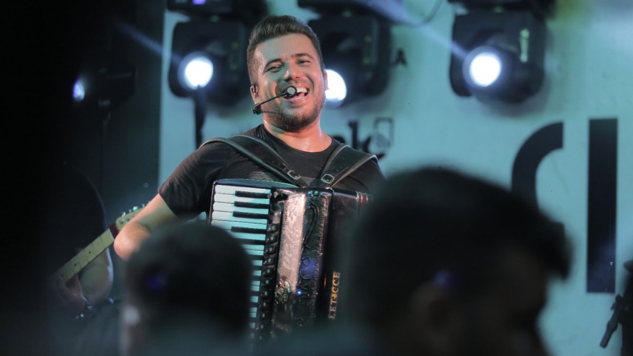 Luan Estilizado, Banda Cannibal e trio pé-de-serra animam São João da OAB Alagoas