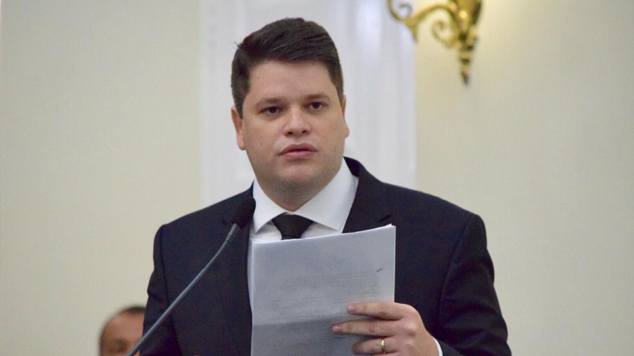 Davino lamenta devolução de recurso federais que seriam destinados a programas voltados ao esporte