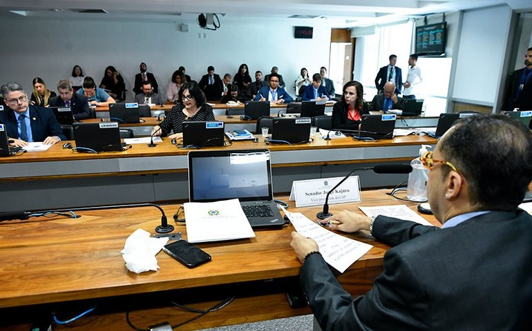Avança sistema de monitoramento de bullying e violência escolar