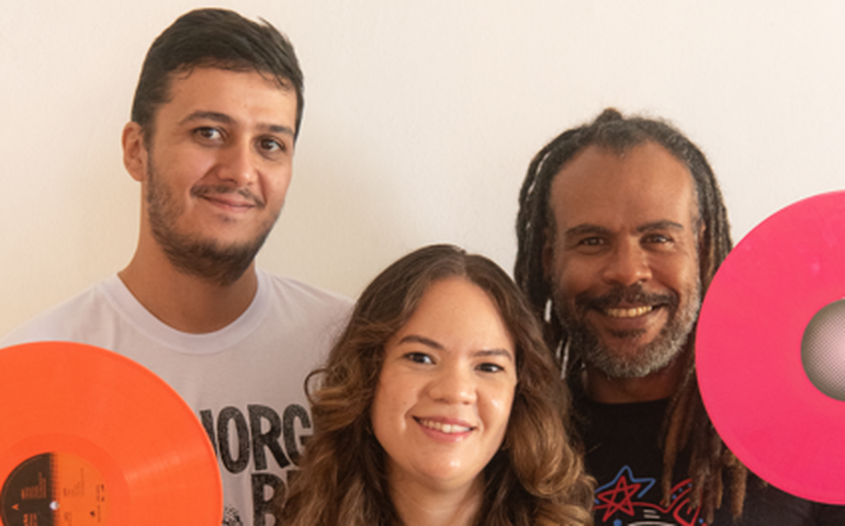 Primeira edição do “Vinil na Área” celebra a cultura do toca-discos e reúne apaixonados por música em Maceió