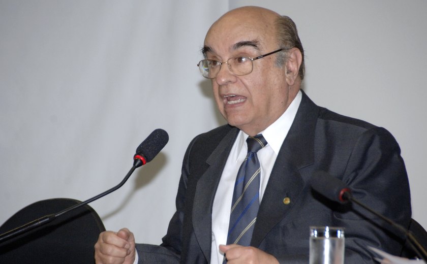 Bonifácio de Andrade será relator de denúncia contra Temer