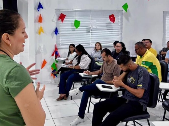 Semed  realiza encontro de articulação para fortalecimento da equidade étnico-racial nas escolas  de Campo Alegre