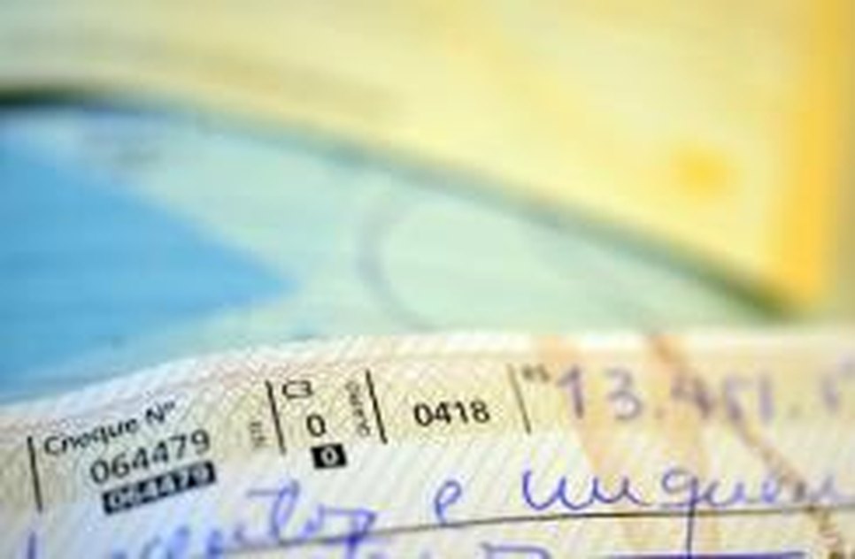 cheque / Foto: Agência Brasil