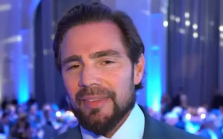 E-mails revelam que Vorcaro fez evento milionário com show de Bocelli na Itália