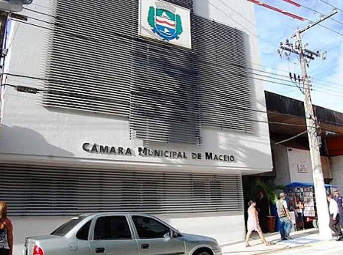 Câmara de Maceió define calendário de sessões especiais para o mês de maio