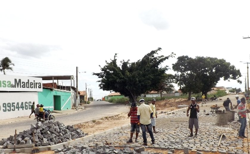 Prefeitura de Arapiraca conclui mais uma pavimentação na Baixa Grande