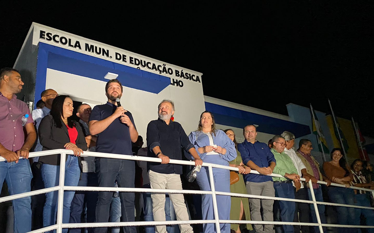 Prefeito Lucas Santos entrega duas escolas reformadas e ampliadas para a população de Traipu