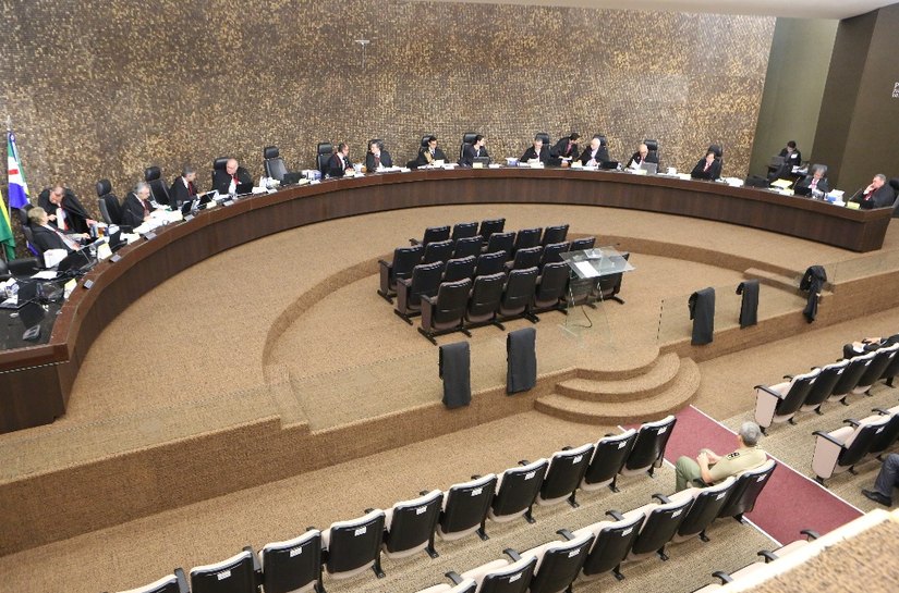 TJ condena deputado Dudu Hollanda a 3 anos e 6 meses por lesão corporal