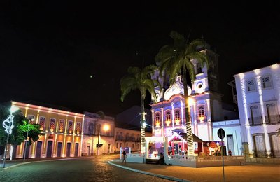 Penedo Luz 2021 tem festival de canto coral, Papai Noel e muitas atrações em locais públicos