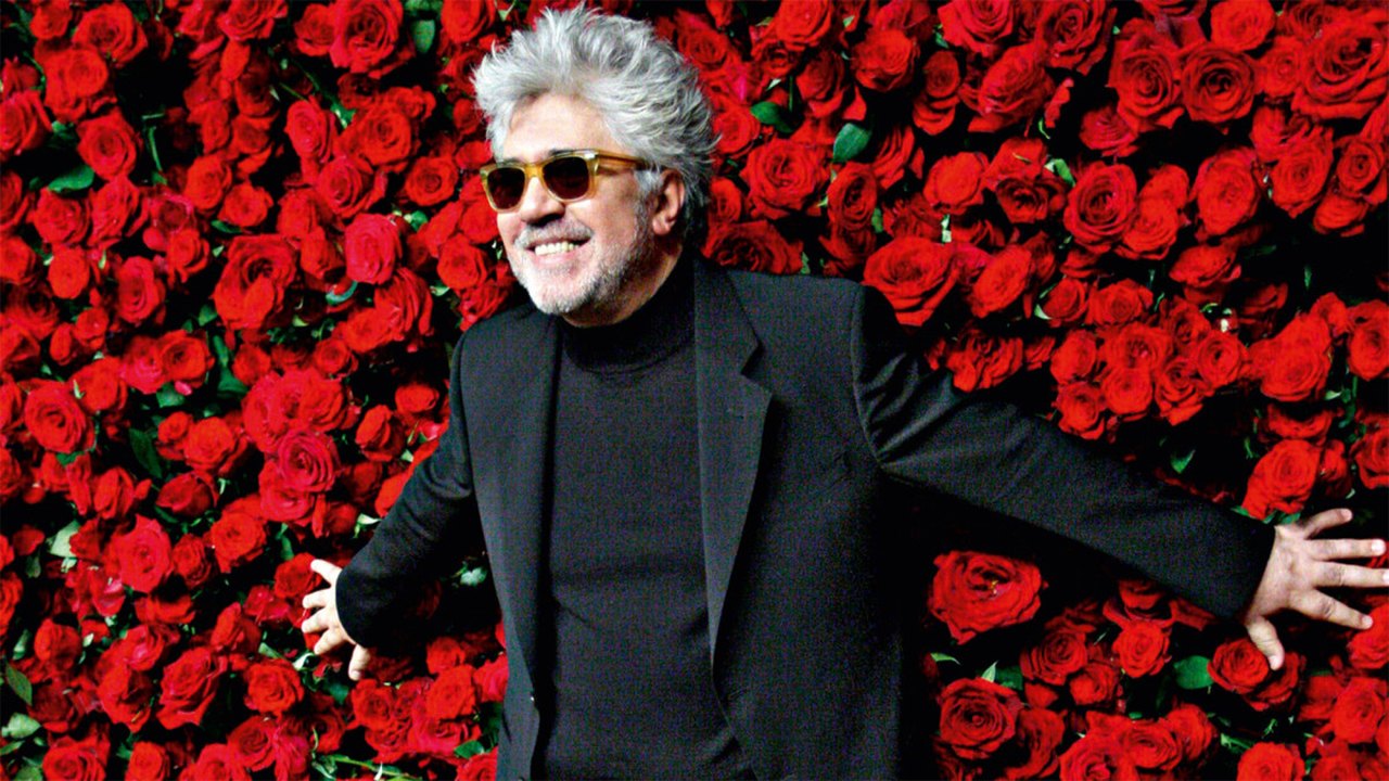 À espera de ‘Mães Paralelas’, Netflix libera 11 filmes de Almodóvar