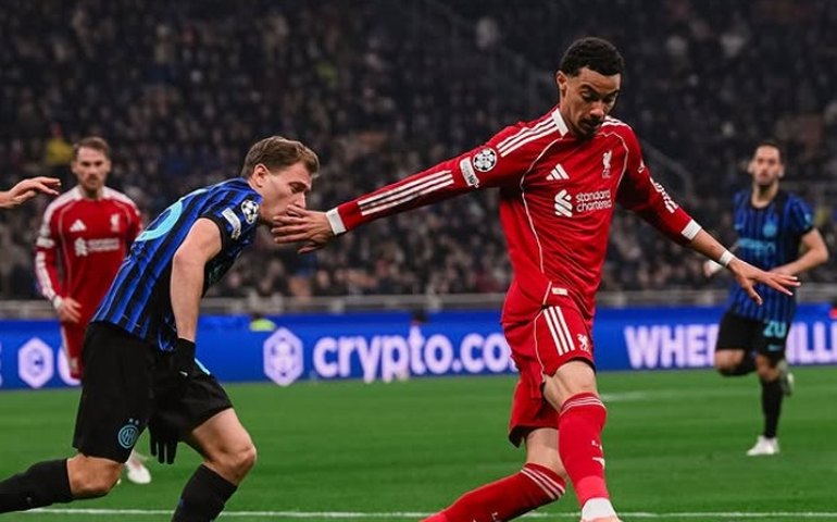 Liverpool conquista vitória suada sobre a Inter de Milão em Milão