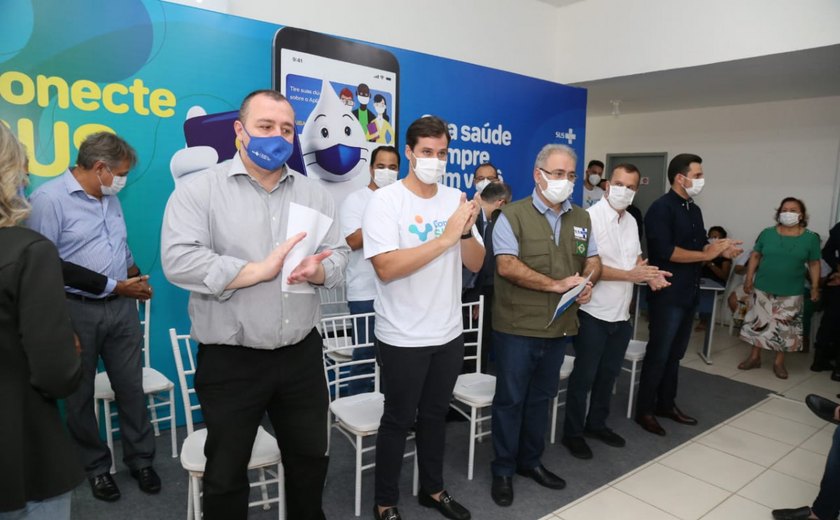 Prefeito Cacau recebe Ministro da Saúde para lançamento do programa federal Conecte-SUS
