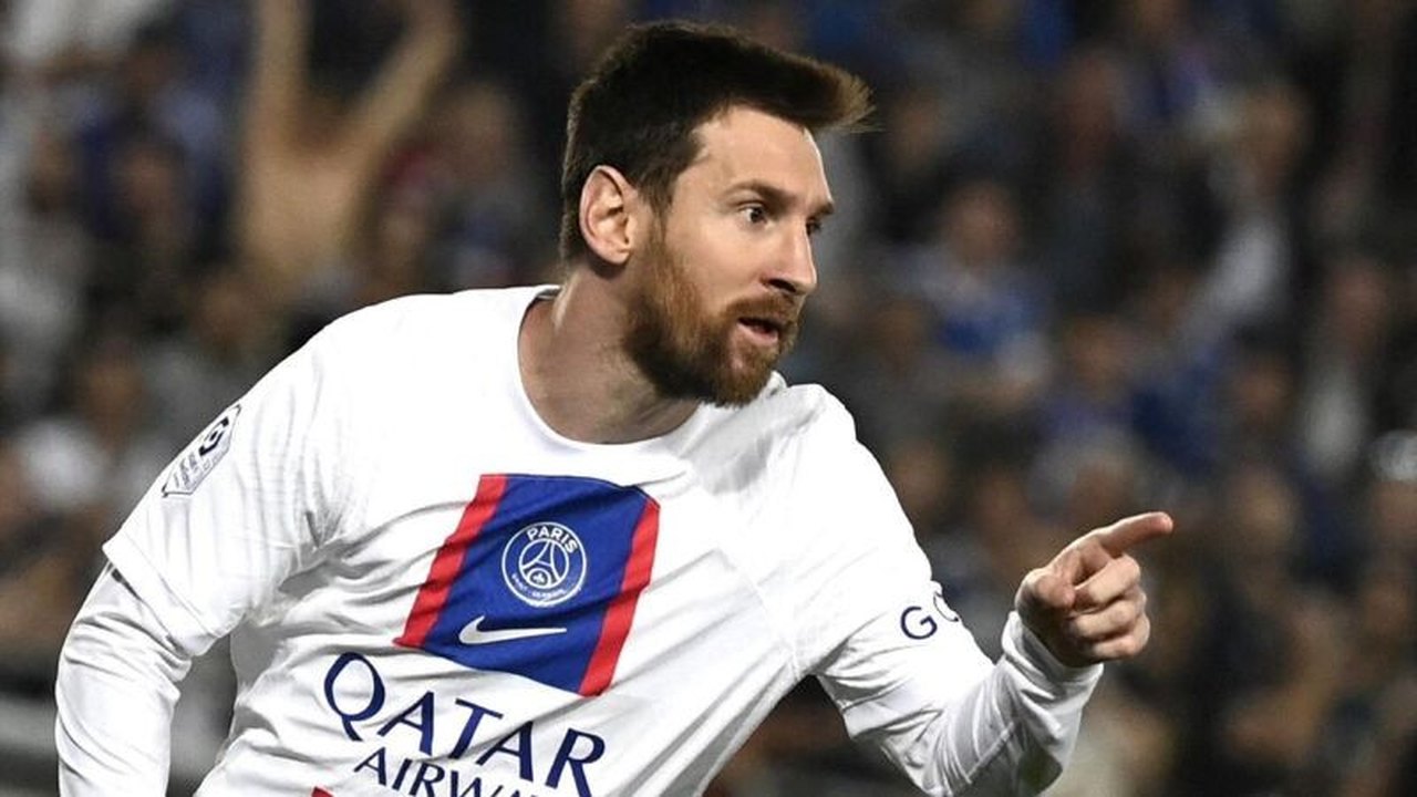 Messi ganha pela 8ª vez o prêmio Bola de Ouro