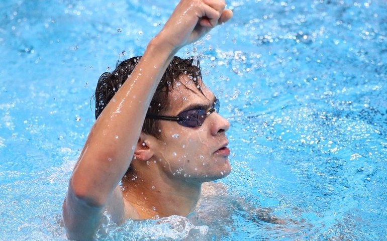 Fina investiga participação de nadador suspenso em campeonato russo