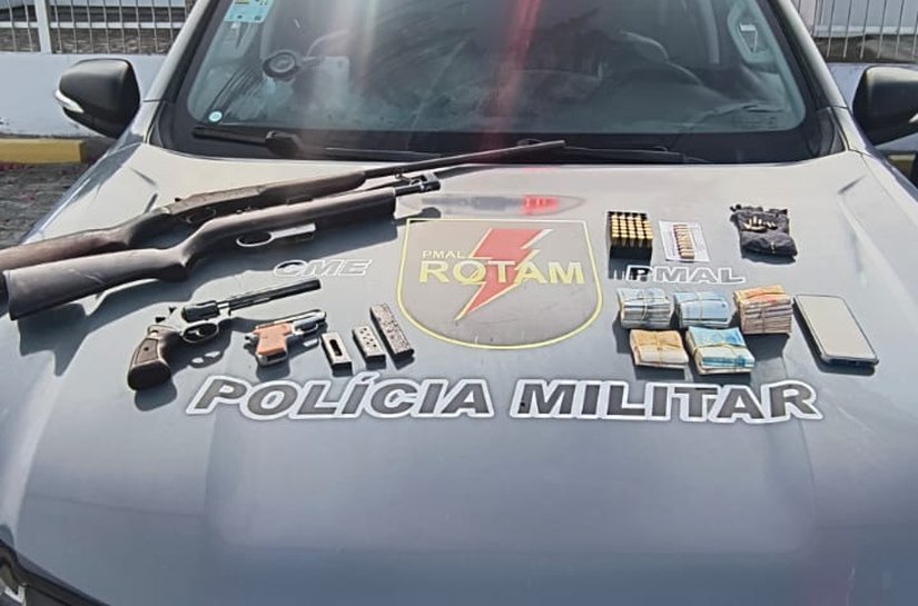 PM apreende quatro armas de fogo com autor de violência doméstica em Pão de Açúcar