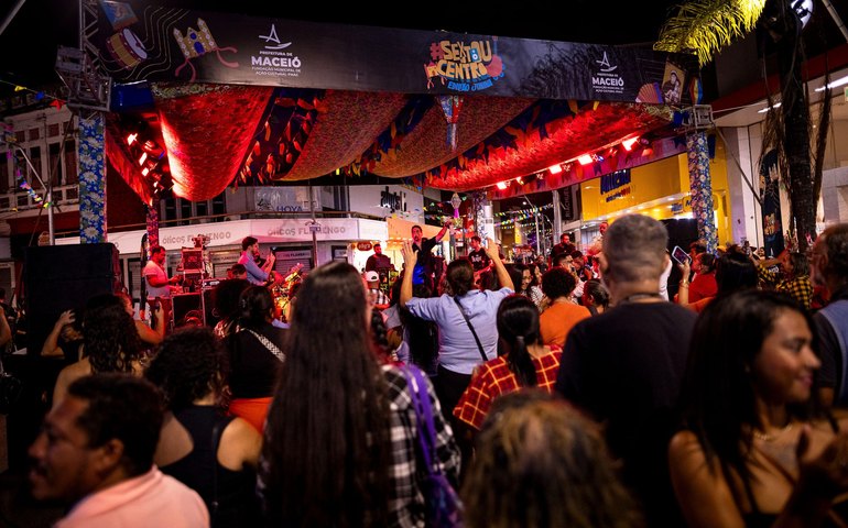 Sextou no Centro celebra cultura popular com shows e quadrilha em mais uma edição junina
