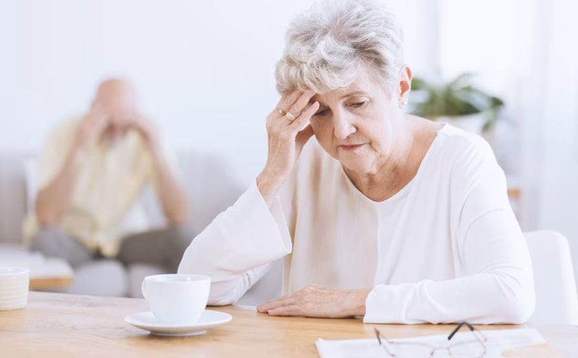 Alzheimer na mãe aumenta risco da doença nos filhos, diz novo estudo