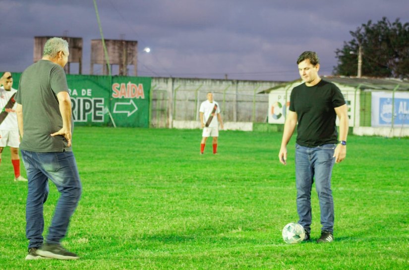 Prefeito Marcelo Beltrão participa da abertura da 1ª Copa Coruripe de Futebol 2023