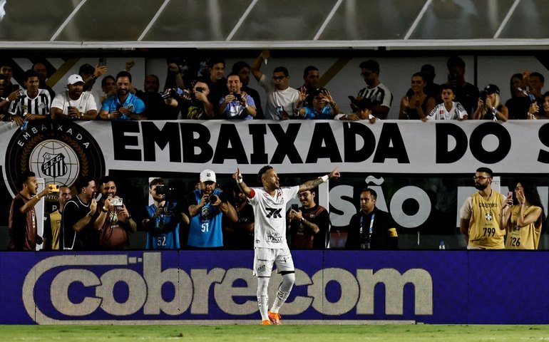 Brasileirão: Neymar marca, Santos vence e deixa zona de rebaixamento