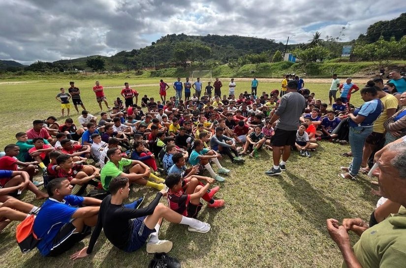 Prefeitura de Novo Lino realiza ‘peneira’ de jovens talentos com presença de observador técnico do Bahia