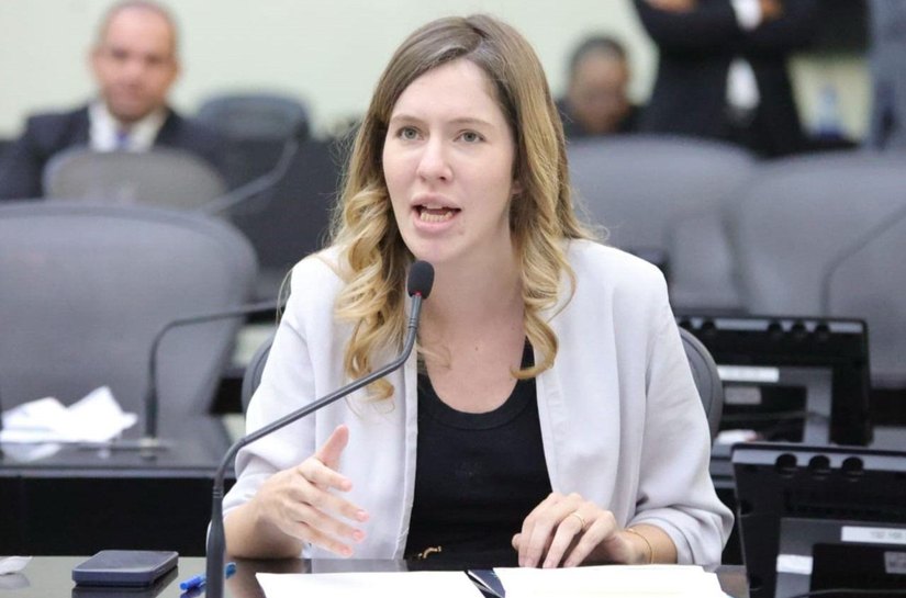 Cibele Moura propõe lei criando programa de capacitação em primeiros socorros para guias de turismo em Alagoas