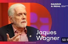 Jaques Wagner é o convidado do Dando a Real com Leandro Demori