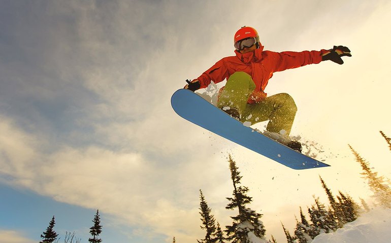 Brasileiro conquista primeira medalha em Olimpíadas de Inverno no snowboard