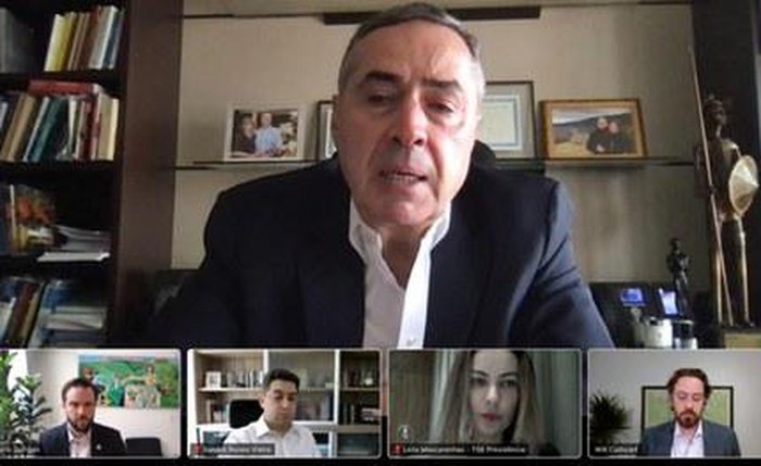 Reunião sobre o período eleitoral.