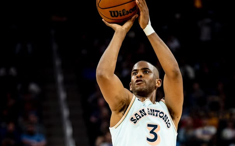 Los Angeles Clippers anuncia o retorno do experiente armador Chris Paul na NBA