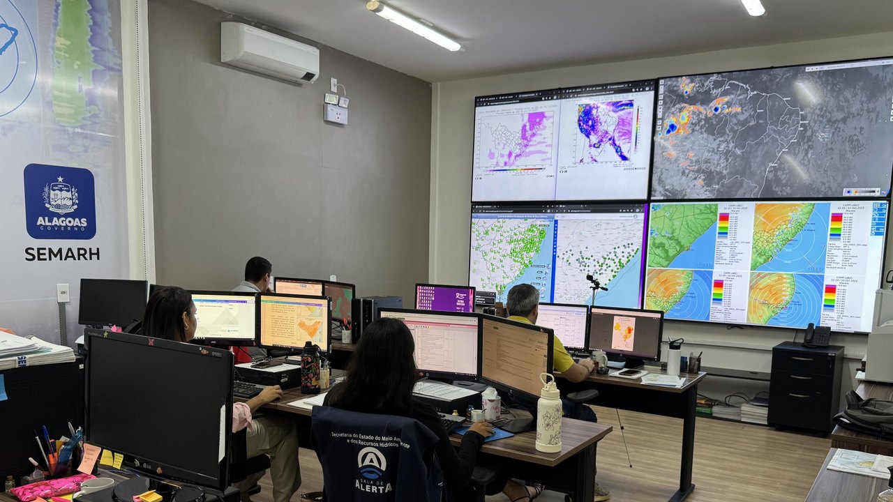 Alagoas entra em estado de atenção com previsão de chuvas intensas até sábado
