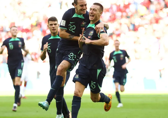 Austrália ganha da Tunísia e briga por vaga nas oitavas da Copa