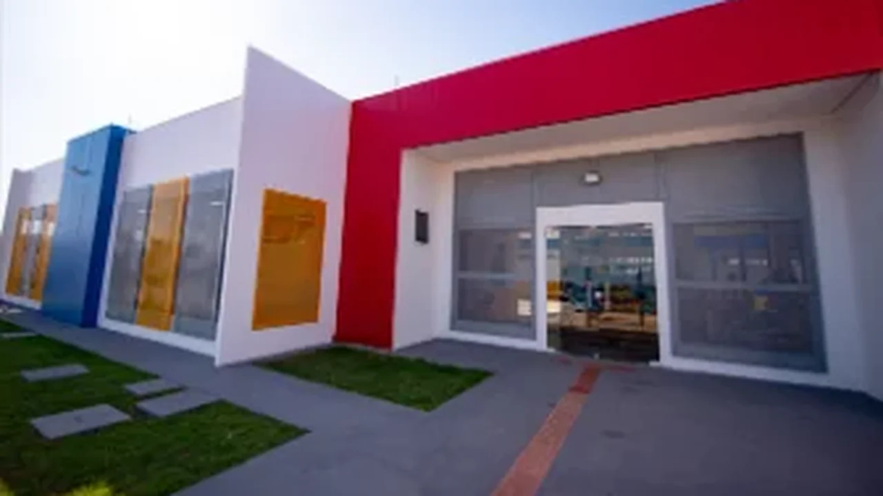 Prefeito Luciano Barbosa inaugura, nesta segunda (28), creche no povoado Poção